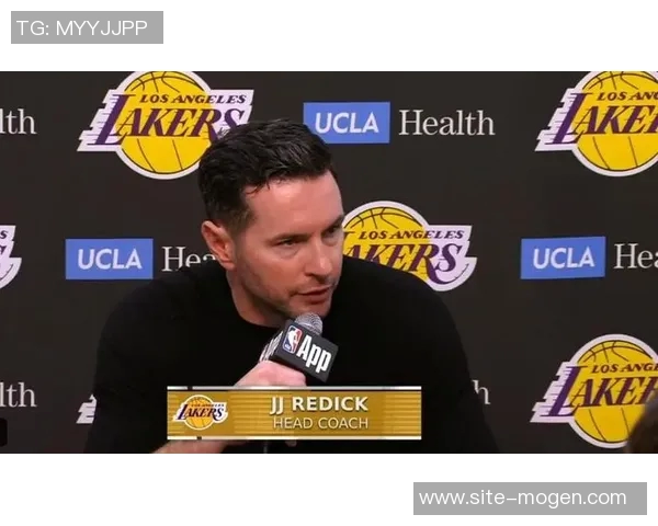 雷迪克揭示开拓者首节22次罚球裁判失误承认后续判罚混乱情况